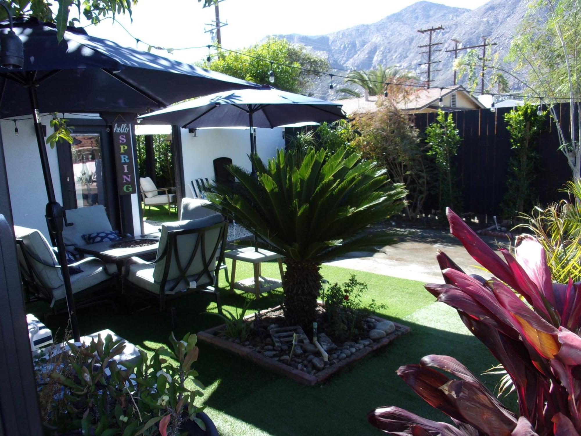 Updated Dwntwn 2Bd Twnhse W/Hot Tub& Private Patio 棕榈泉 外观 照片